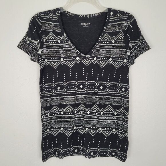 Merona Short Sleeve Shirt Stretch Top Geometric Tribal Black White Size M NWT - Picture 1 of 7